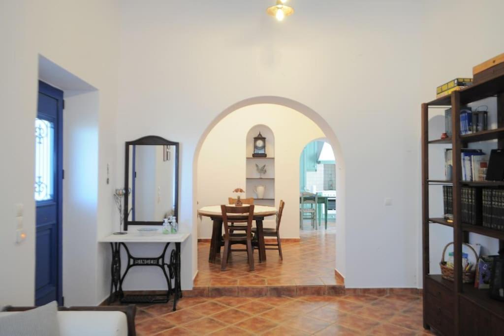 Вілла Tsipouras House Kythira Town Екстер'єр фото