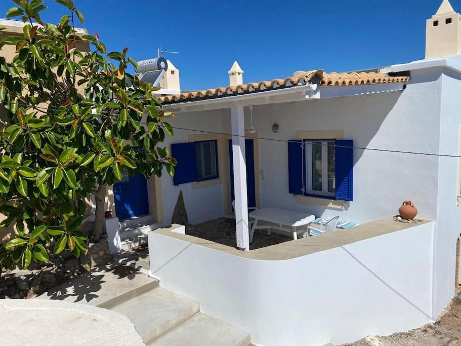 Вілла Tsipouras House Kythira Town Екстер'єр фото